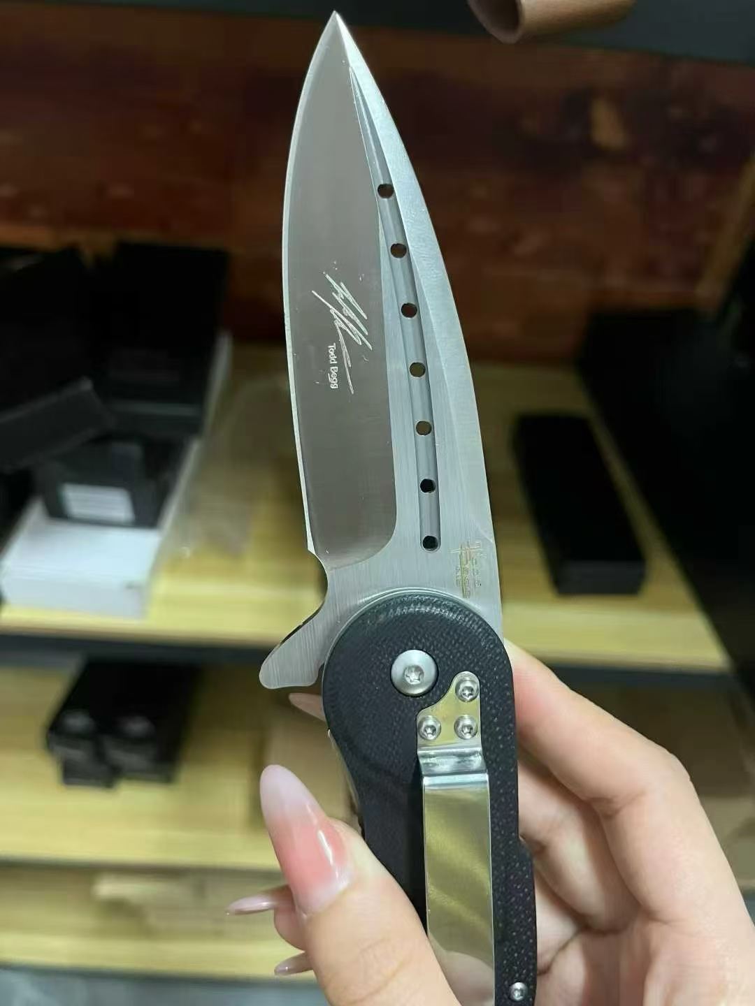 DJ020 Todd Begg – Nighthawk Quick-Opening Folding Knife
