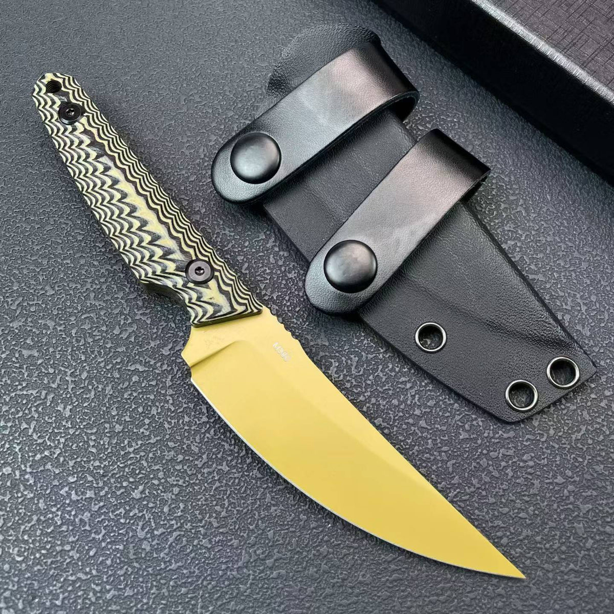 DJ030 RMJ Large Gold-Finish Compact Fixed-Blade Knife